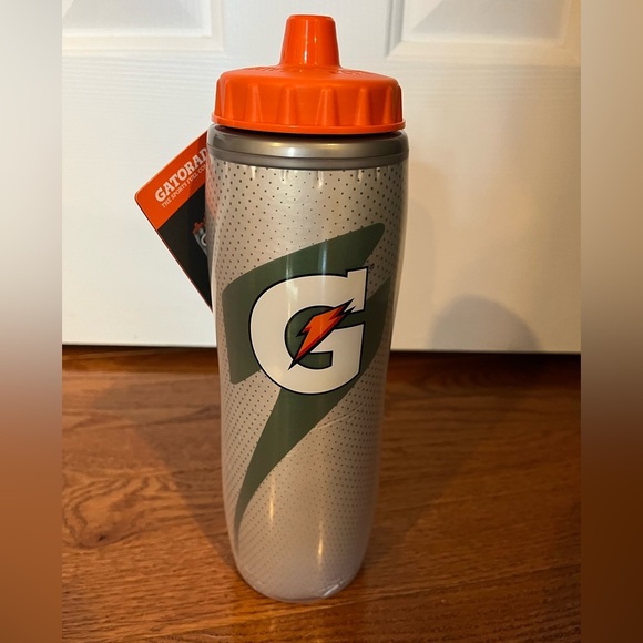 Gatorade Double Wall Insulated Squeeze Bottle, NWT - Picture 2 of 6